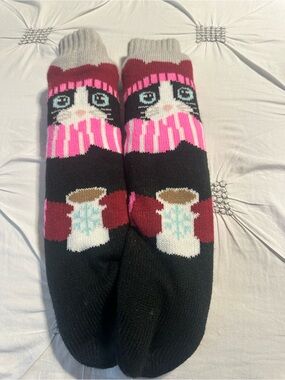 Cuddl Duds Pink & Black Cat Mug Pattern Fleece Socks